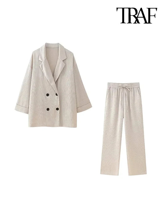 Two-piece fashion suit