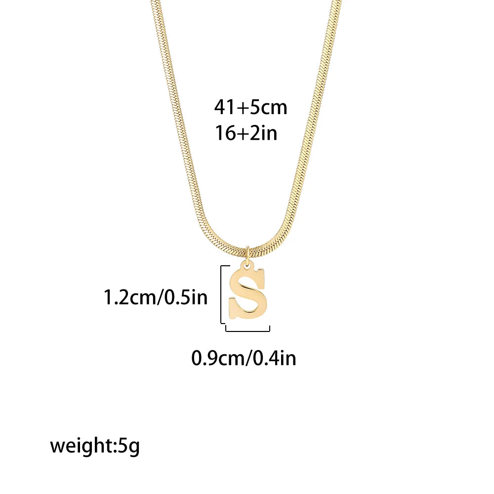 Letter costumisable necklace