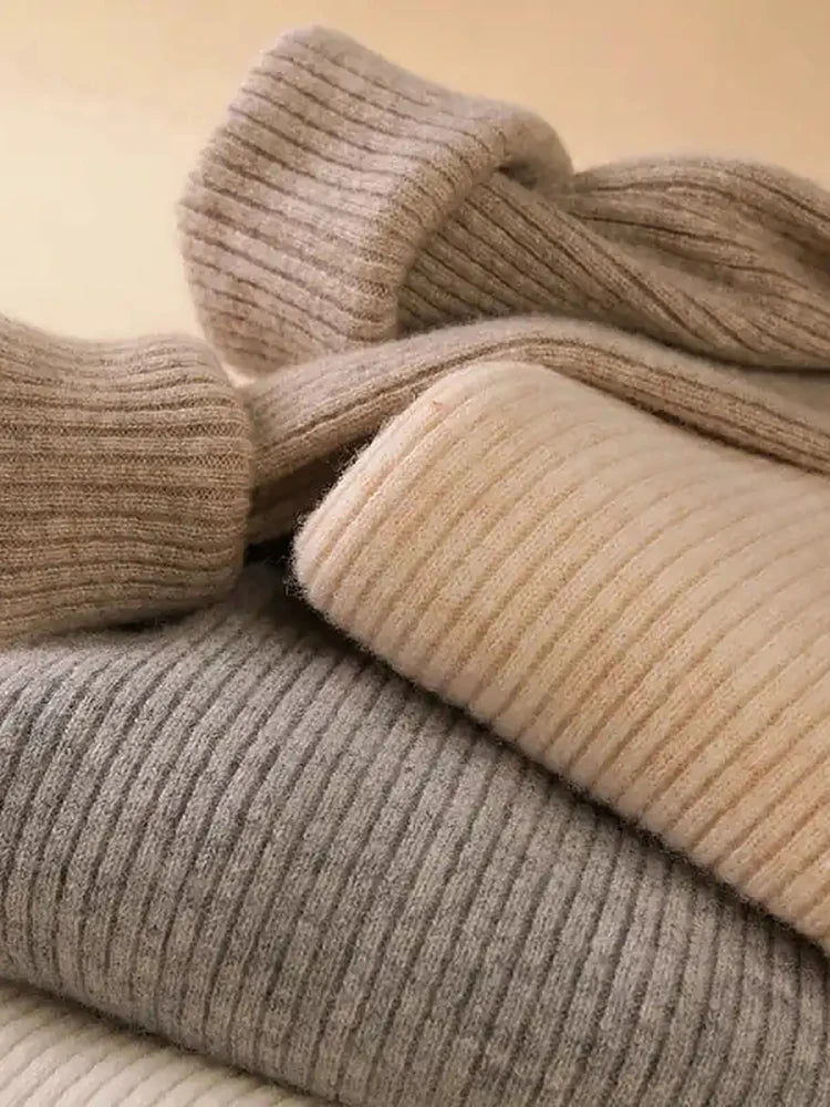 Turtleneck Sweater Knitted